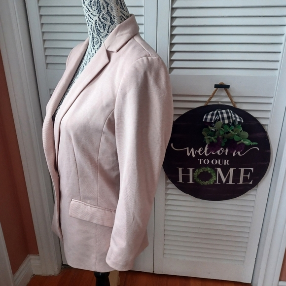 H&M Women's Blaze Light Pink Jacket Adjusted Business Elegant Chic Size US8 - Picture 3 of 12